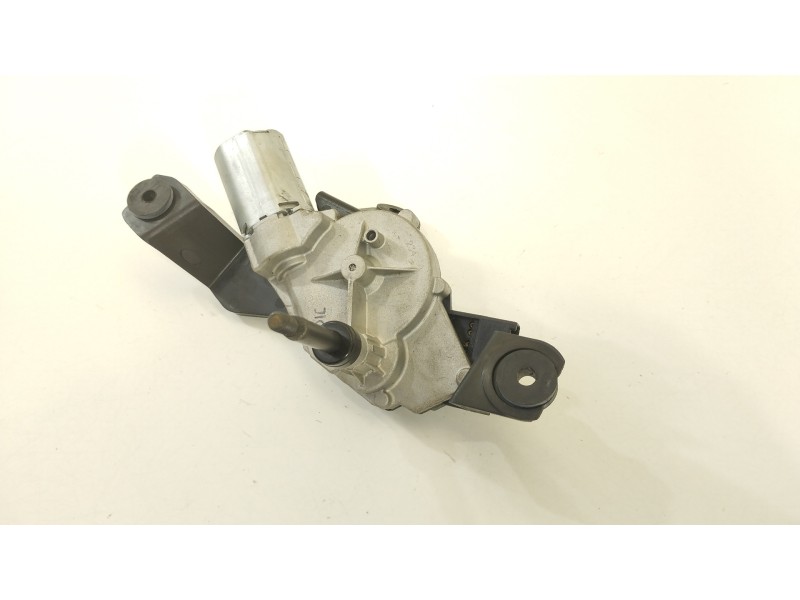 Recambio de motor limpia trasero para kia cee´d drive referencia OEM IAM 98700A2000  