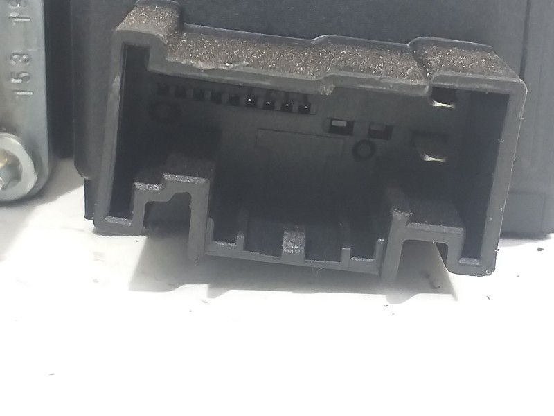 Recambio de elevalunas delantero derecho para seat ibiza (kj1) reference plus referencia OEM IAM 6F0837462 2Q1959882 0130822064