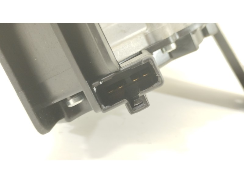 Recambio de motor limpia trasero para kia cee´d drive referencia OEM IAM 98700A2000  