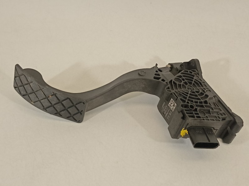 Recambio de potenciometro pedal para seat ibiza (kj1) reference plus referencia OEM IAM 2Q1723503  