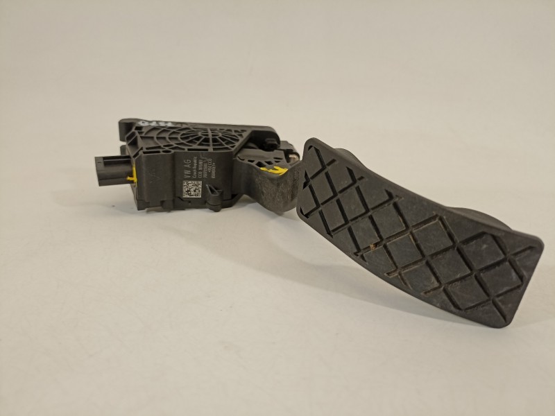 Recambio de potenciometro pedal para seat ibiza (kj1) reference plus referencia OEM IAM 2Q1723503  