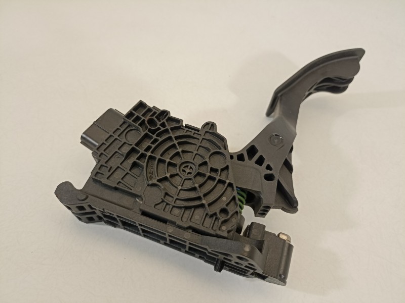 Recambio de potenciometro pedal para seat ibiza (kj1) reference plus referencia OEM IAM 2Q1723503  