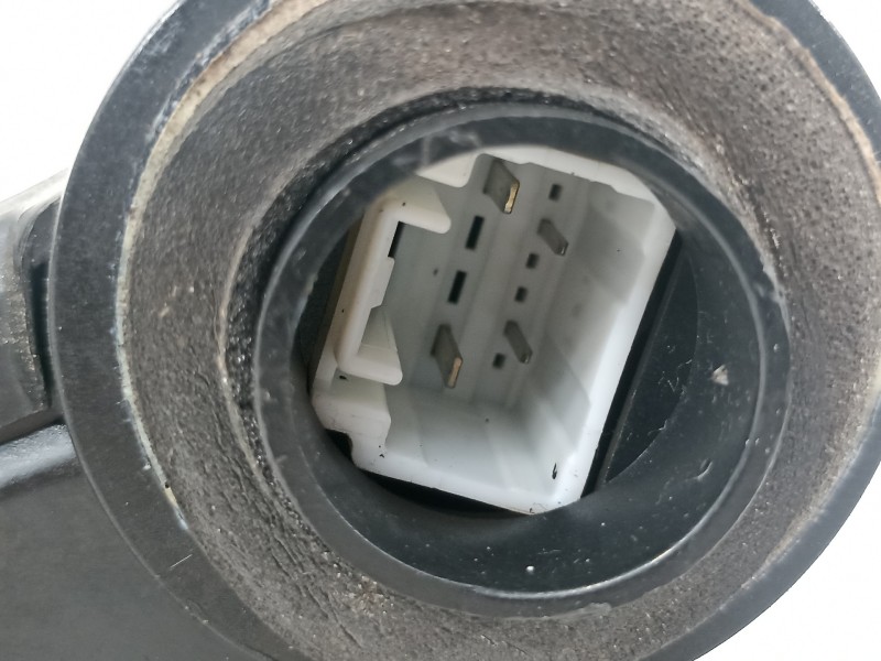 Recambio de cerradura puerta trasera izquierda para toyota land cruiser (j12) 3.0 d-4d gx referencia OEM IAM 1430612135  