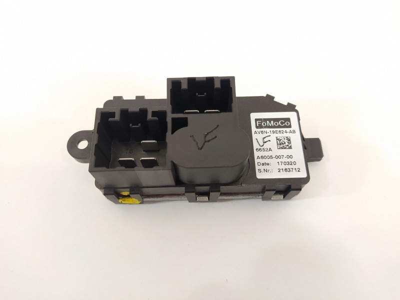 Recambio de resistencia calefaccion para ford kuga (cbs) st-line referencia OEM IAM AV6N19E624AB  