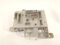 Recambio de caja reles / fusibles para toyota land cruiser (j12) 3.0 d-4d gx referencia OEM IAM 8198050030  