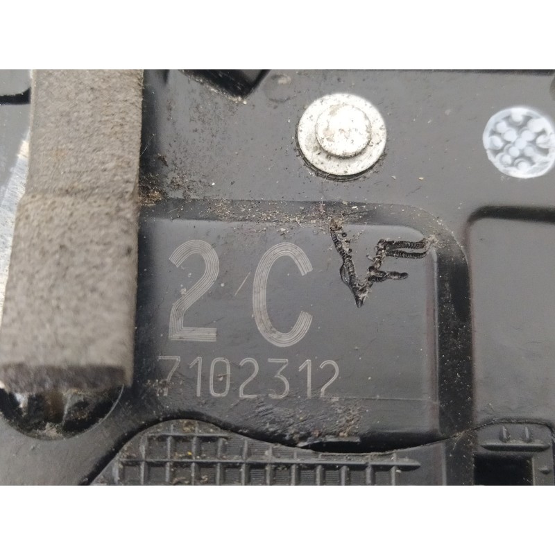 Recambio de cerradura puerta trasera izquierda para toyota rav 4 (a3) sol cross sport referencia OEM IAM 2C7102312  