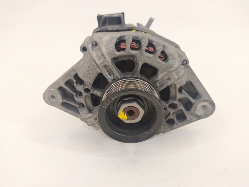 Recambio de alternador para hyundai i30 classic referencia OEM IAM 373002B101 2655447 