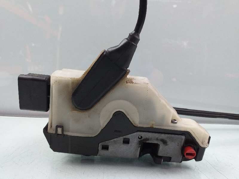 Recambio de cerradura puerta trasera derecha para citroën c4 lim. collection referencia OEM IAM 9685352080  