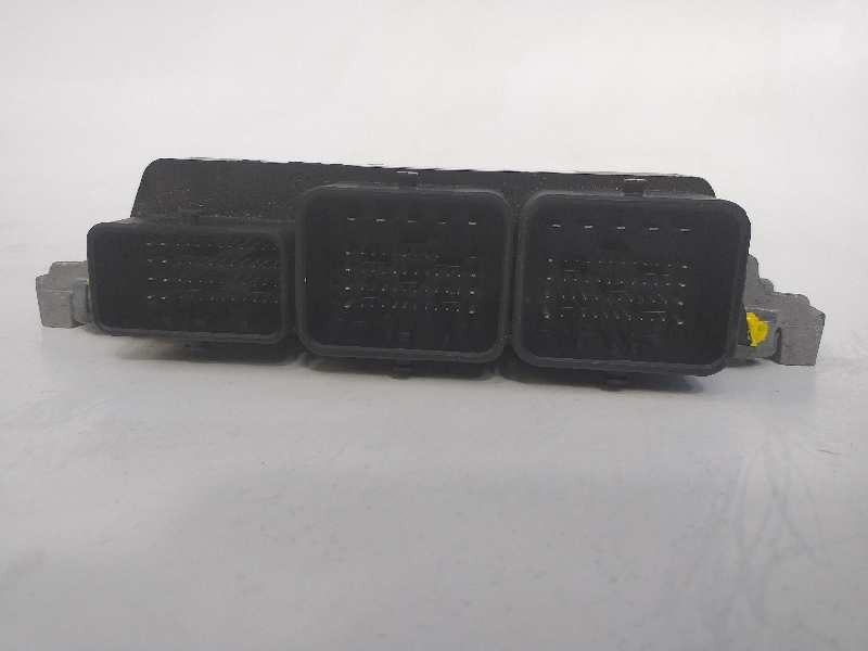 Recambio de centralita motor uce para citroën c4 lim. collection referencia OEM IAM 9800268980 9666681180 