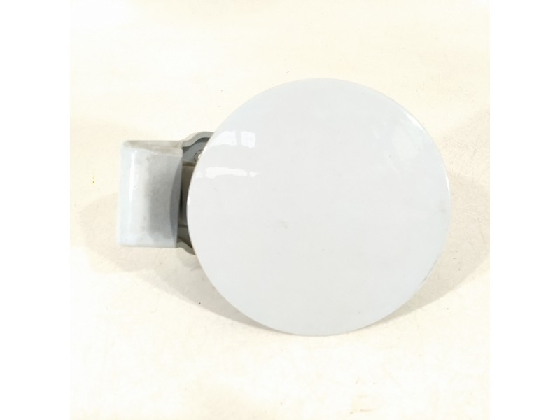 Recambio de tapa exterior combustible para kia venga concept referencia OEM IAM 695101P000  