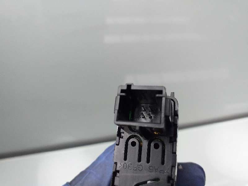 Recambio de mando elevalunas trasero derecho para citroën c4 lim. collection referencia OEM IAM 96657926XT  