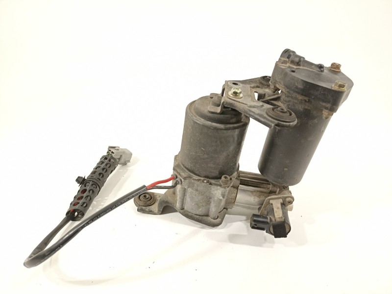 Recambio de bomba suspension para toyota land cruiser (j12) 3.0 d-4d gx referencia OEM IAM 4891060042  