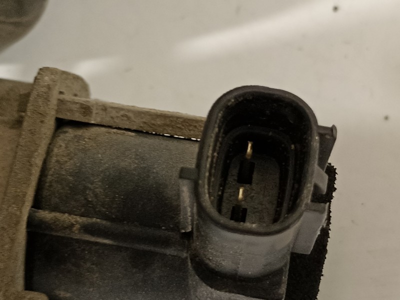 Recambio de bomba suspension para toyota land cruiser (j12) 3.0 d-4d gx referencia OEM IAM 4891060042  