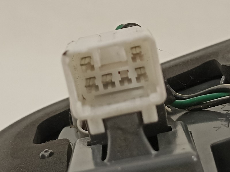 Recambio de piloto trasero izquierdo en porton para kia sorento active 4wd referencia OEM IAM 924052P100  