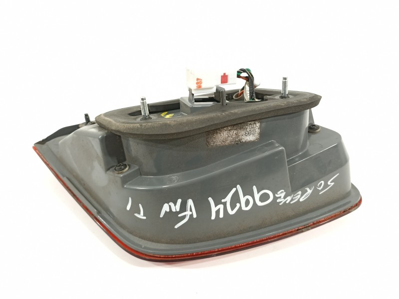 Recambio de piloto trasero izquierdo en porton para kia sorento active 4wd referencia OEM IAM 924052P100  