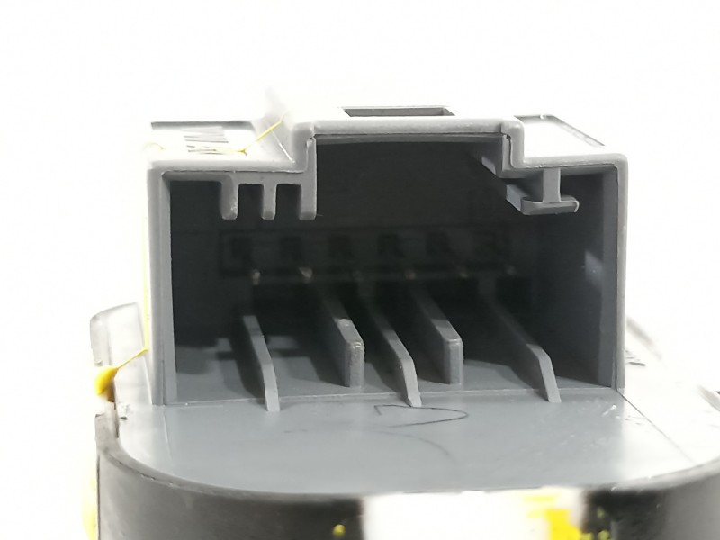 Recambio de mando retrovisor para seat arona xperience referencia OEM IAM 6F0959565  