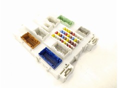 Recambio de caja reles / fusibles para ford kuga (cbs) st-line referencia OEM IAM GV6T14A073PF 599F17F06 7680031576