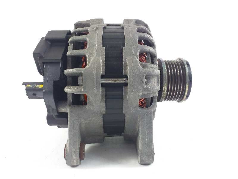 Recambio de alternador para dacia lodgy laureate referencia OEM IAM 231001043R  
