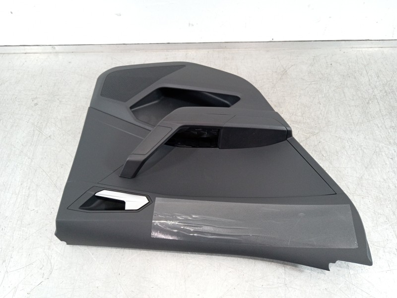 Recambio de guarnecido puerta trasera izquierda para seat arona xperience referencia OEM IAM 6F0867115  