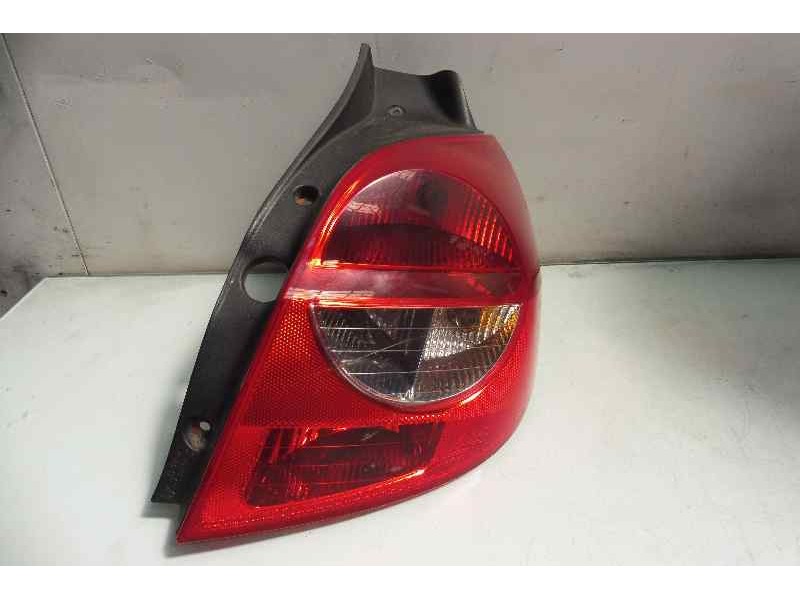 Recambio de piloto trasero derecho para renault clio iii business referencia OEM IAM 8200459960  