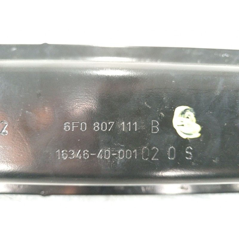 Recambio de refuerzo paragolpes delantero para seat arona xperience referencia OEM IAM 6F0807095A 6F0807111B 6F0807109H