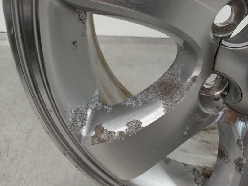 Recambio de llanta para toyota land cruiser (j12) 3.0 d-4d gx referencia OEM IAM   