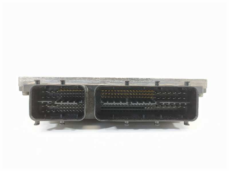 Recambio de centralita motor uce para toyota avensis (t27) active referencia OEM IAM 8966105D30 MB2759000181 