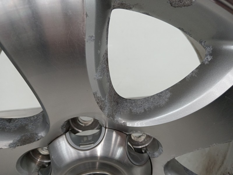 Recambio de llanta para toyota land cruiser (j12) 3.0 d-4d gx referencia OEM IAM   