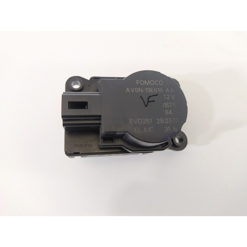 Recambio de motor apertura trampillas climatizador para ford kuga (cbs) st-line referencia OEM IAM AV6N19E616AA  