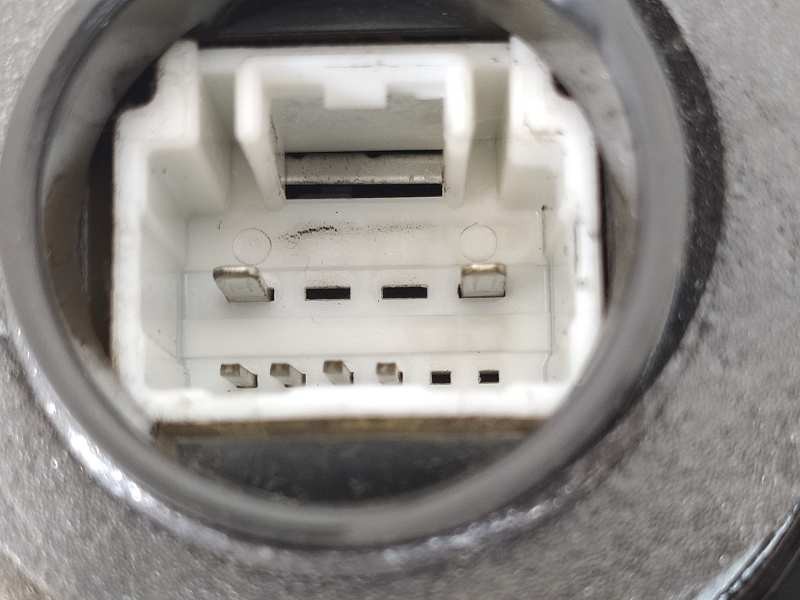 Recambio de cerradura puerta delantera izquierda para toyota avensis (t27) active referencia OEM IAM A046693  