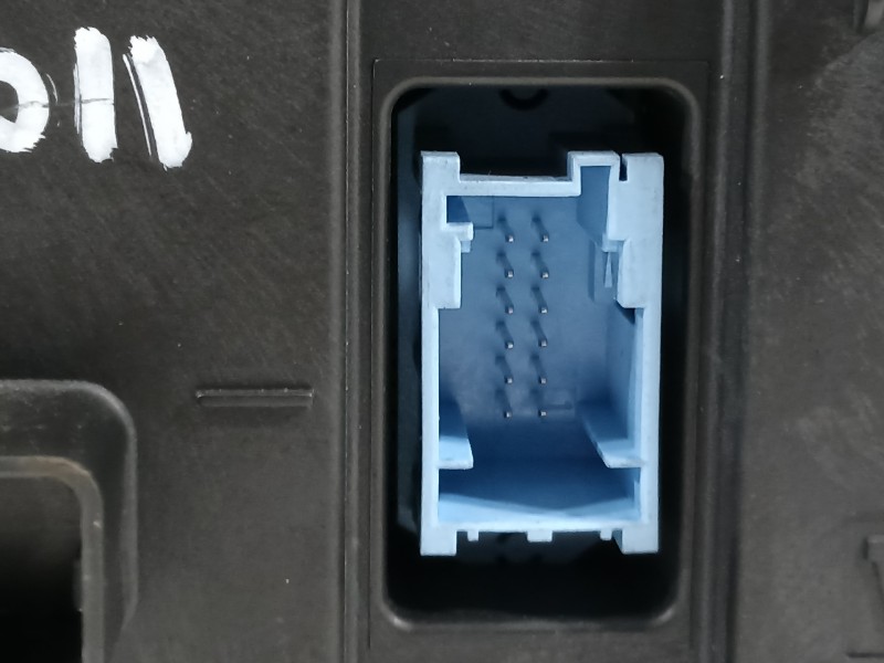 Recambio de mando climatizador para renault scenic ii authentique referencia OEM IAM 8200501465  