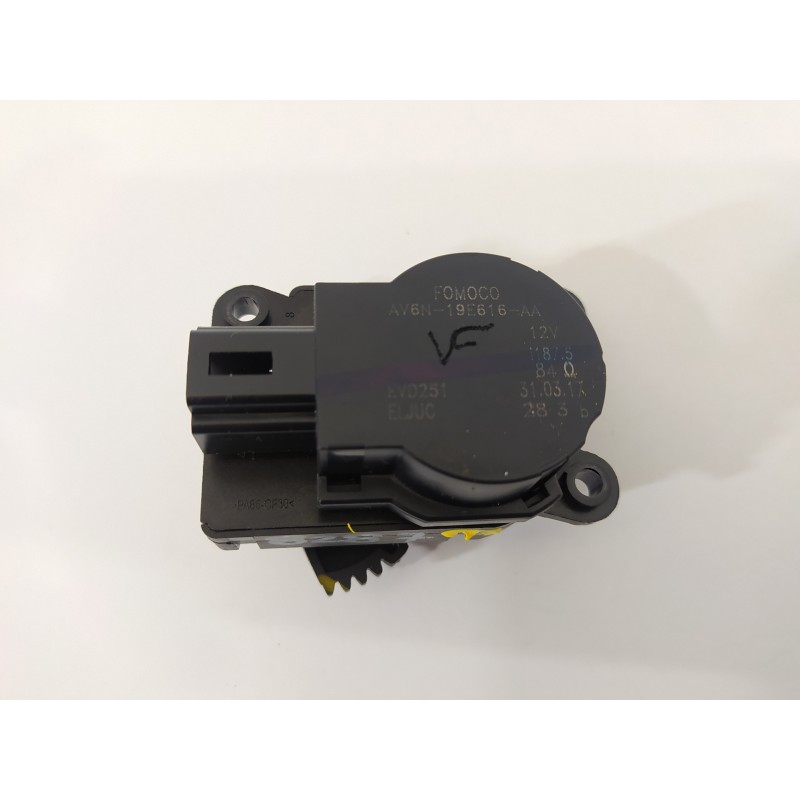 Recambio de motor apertura trampillas climatizador para ford kuga (cbs) st-line referencia OEM IAM AV6N19E616AA  