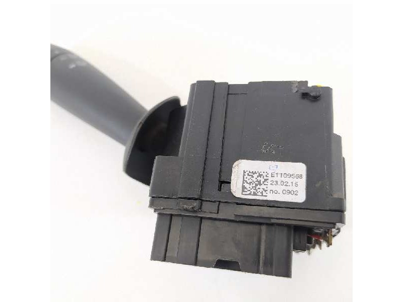 Recambio de mando limpia para dacia lodgy laureate referencia OEM IAM E1109568  