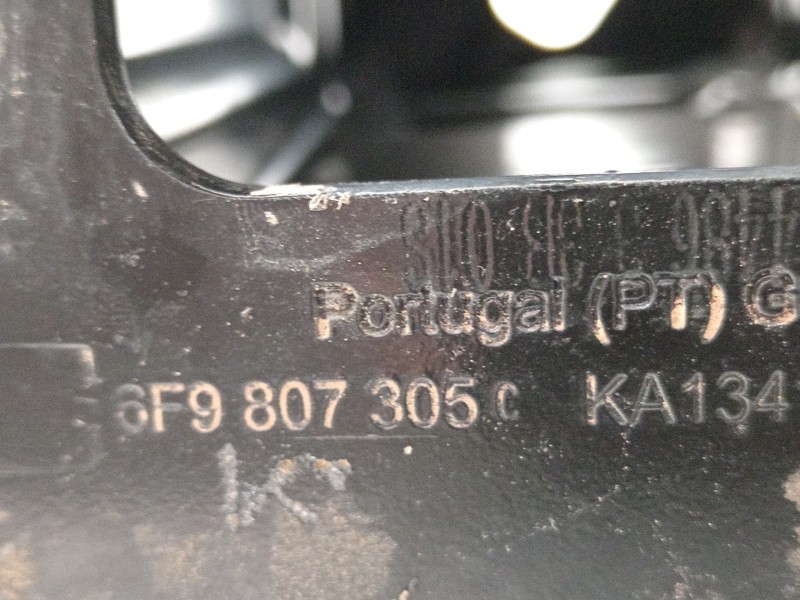 Recambio de refuerzo paragolpes trasero para seat arona xperience referencia OEM IAM 6F9807305  