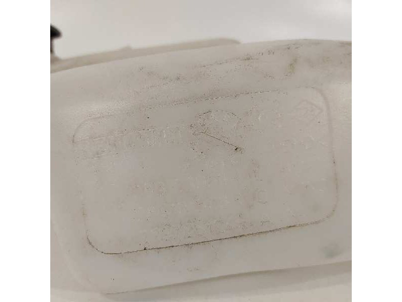 Recambio de deposito limpia para dacia lodgy laureate referencia OEM IAM 289103959R 289101808R 223728124R