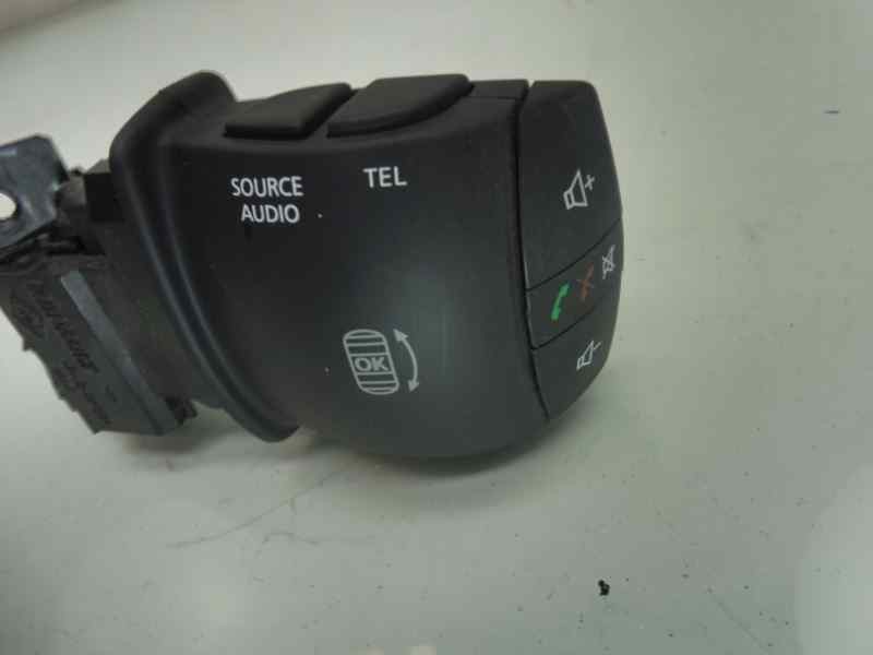 Recambio de mando multifuncion para renault megane iii berlina 5 p business referencia OEM IAM 255529492R  