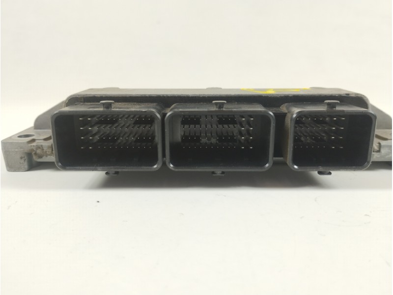 Recambio de centralita motor uce para renault zoe bose referencia OEM IAM 237D40225R  