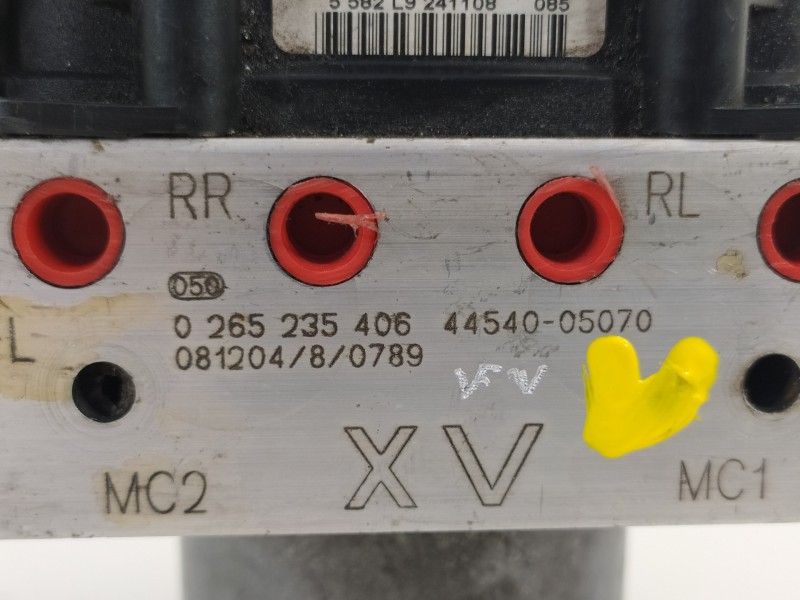 Recambio de abs para toyota avensis (t27) active referencia OEM IAM 4454005070 0265235406 0265950749