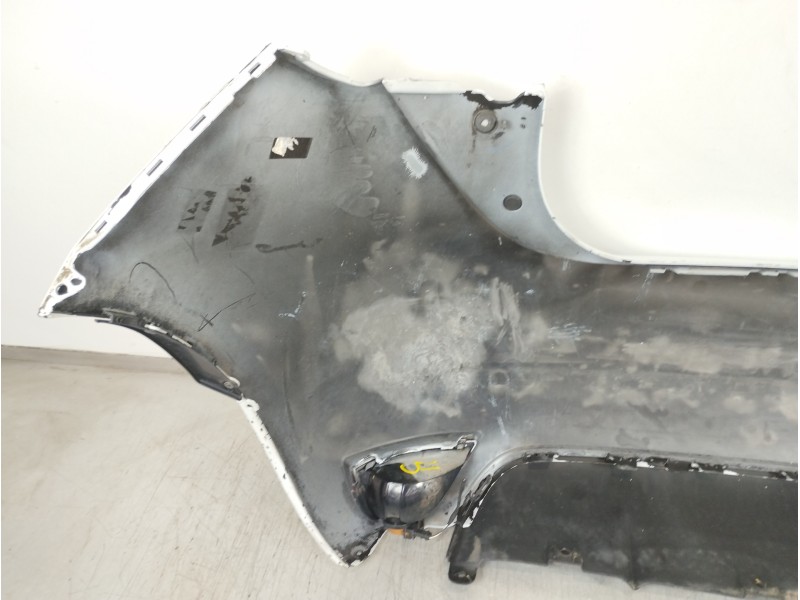 Recambio de paragolpes trasero para renault zoe bose referencia OEM IAM 8501003R  