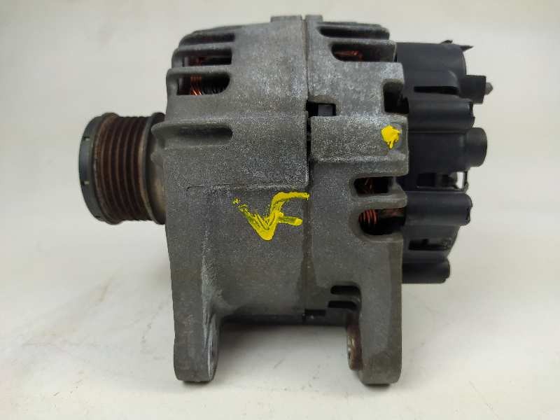 Recambio de alternador para renault megane iii berlina 5 p bose edition referencia OEM IAM 231000027R TG12C078 2606288A