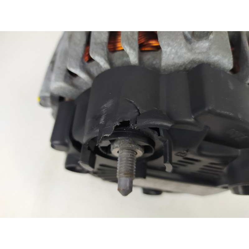Recambio de alternador para renault megane iii berlina 5 p bose edition referencia OEM IAM 231000027R TG12C078 2606288A