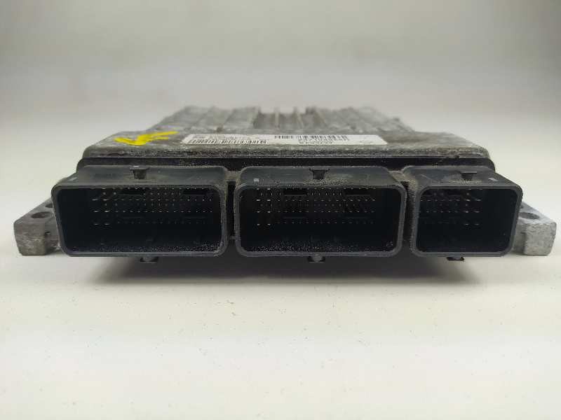 Recambio de centralita motor uce para renault megane iii berlina 5 p bose edition referencia OEM IAM 237103956R 237100669R S1800