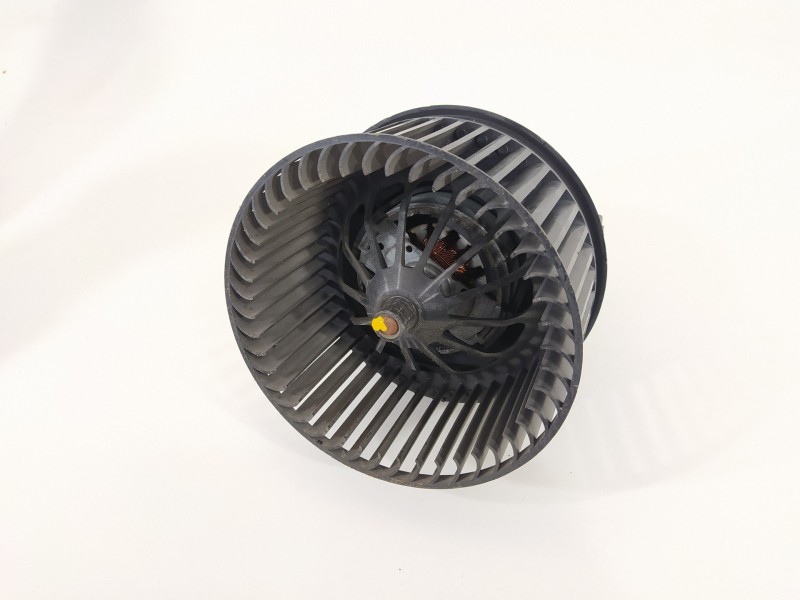 Recambio de ventilador calefaccion para ford kuga (cbs) st-line referencia OEM IAM AV6N18456AA  
