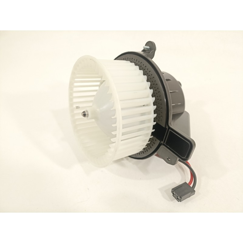 Recambio de ventilador calefaccion para seat arona xperience referencia OEM IAM 2Q1820021  