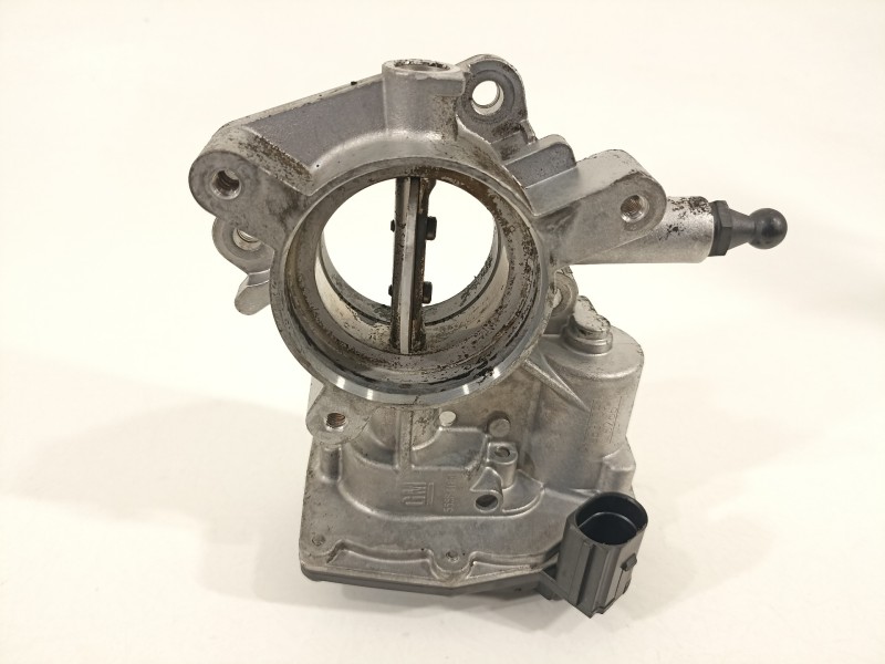 Recambio de caja mariposa para opel insignia sports tourer 2.0 16v cdti referencia OEM IAM 50569200  