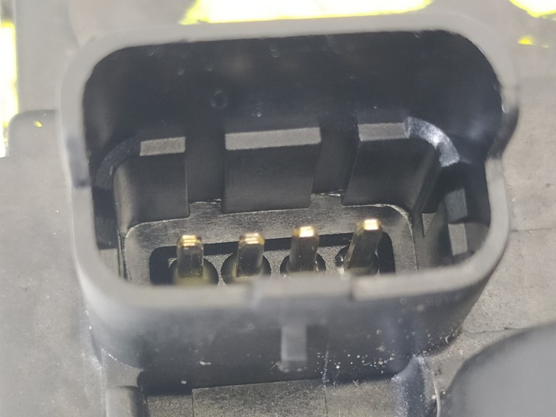 Recambio de cerradura puerta delantera derecha para renault megane iii berlina 5 p bose edition referencia OEM IAM 805020001R  