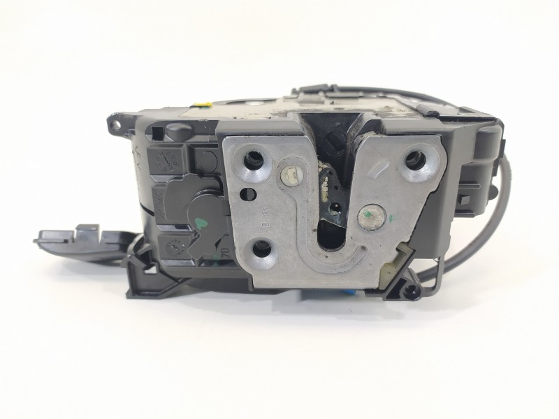 Recambio de cerradura puerta delantera derecha para renault megane iii berlina 5 p bose edition referencia OEM IAM 805020001R  