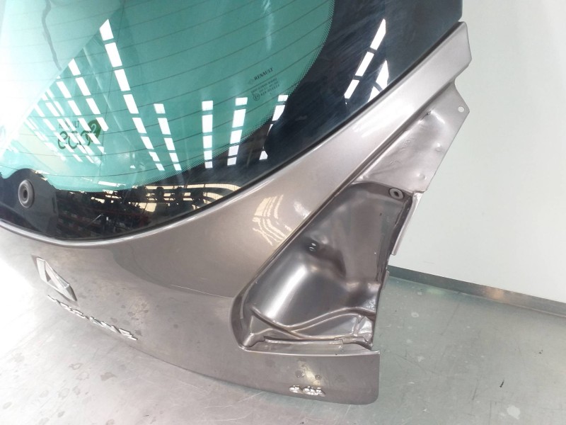 Recambio de porton trasero para renault megane iii berlina 5 p bose edition referencia OEM IAM 901001260R  