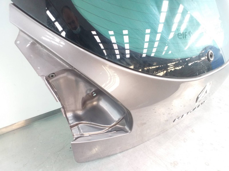 Recambio de porton trasero para renault megane iii berlina 5 p bose edition referencia OEM IAM 901001260R  
