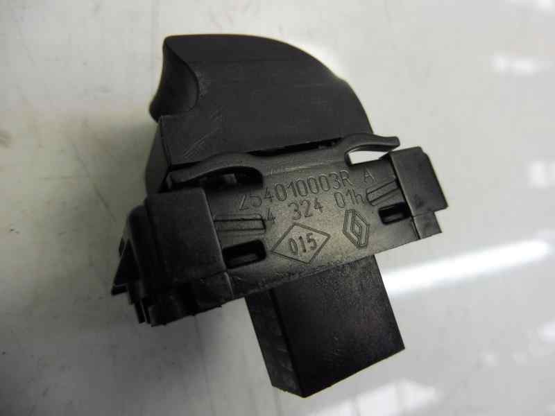Recambio de mando elevalunas trasero derecho para renault megane iii berlina 5 p bose edition referencia OEM IAM 254010003R  